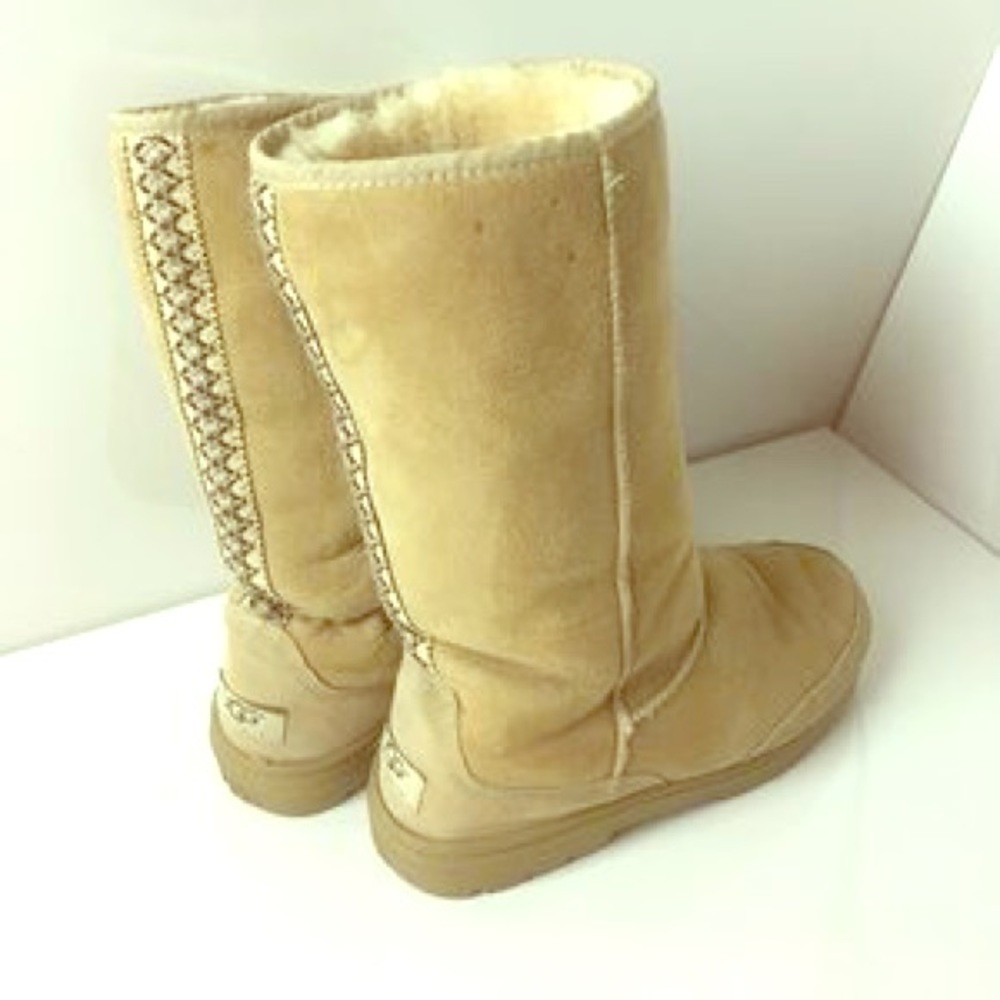 Ugh boots size 7